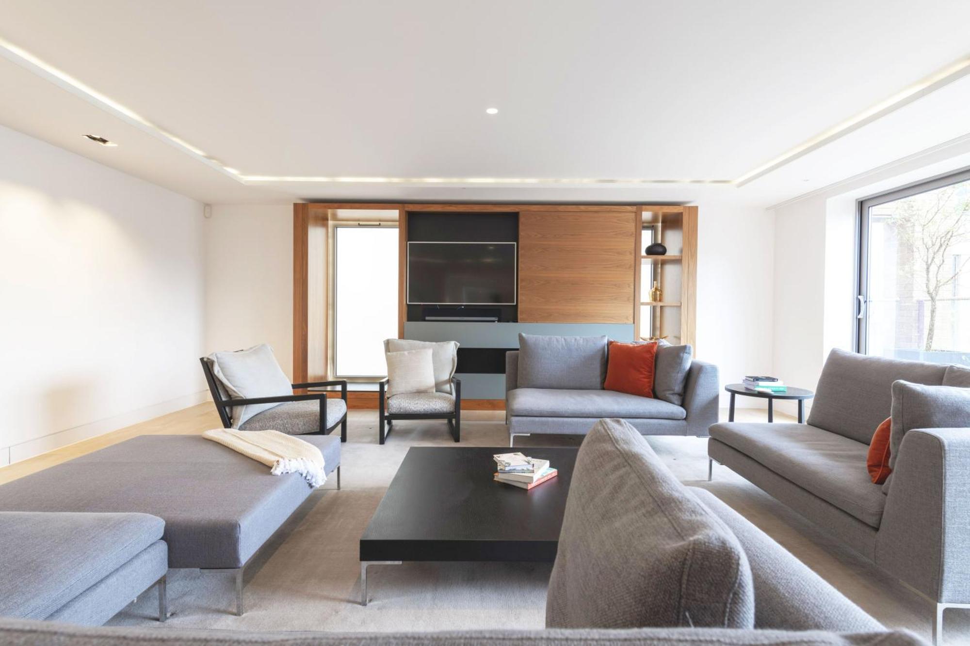 Apartment Spacious & Elegant In Southbank Near Eye *